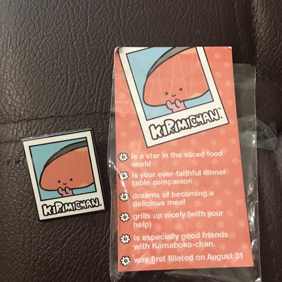 NWT Sanrio pin - Picture 2 of 3